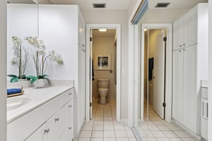 Lazy Oaks Dr-S0909-035.jpg