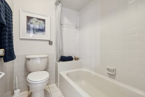 Lazy Oaks Dr-S0909-036.jpg