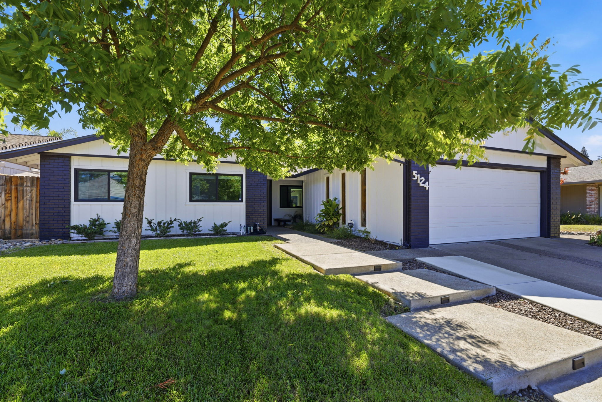 003_F8_5124 Filbert Ave