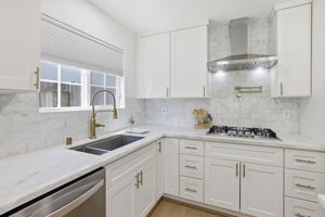 013_F8_5124 Filbert Ave
