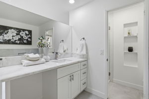 029_F8_5124 Filbert Ave