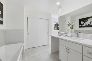 031_F8_5124 Filbert Ave