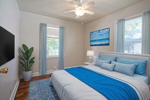 5124-14 virtually staged.jpeg