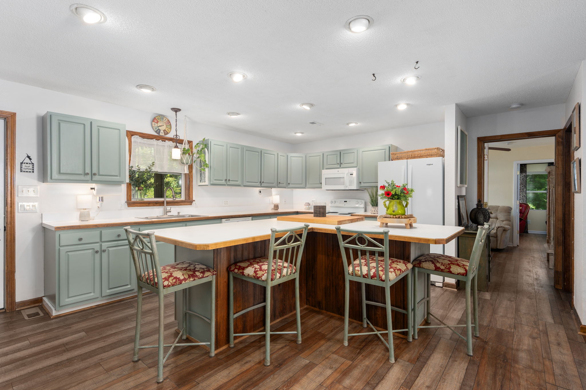 5124-The-Woods-Rd-Kitchen-V2