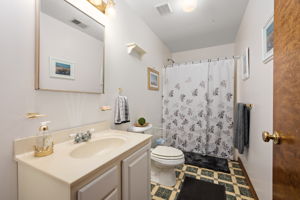 5124-The-Woods-Rd-TL-Full-Bath