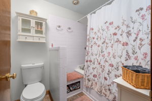 5124-The-Woods-Rd-BR1-Private-Bath-V2