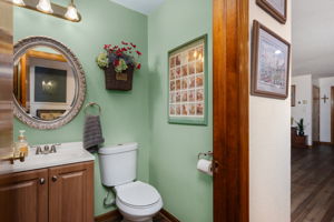 5124-The-Woods-Rd-Kitchen-Half-Bath