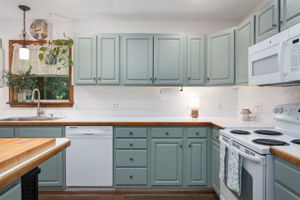 5124-The-Woods-Rd-Kitchen-V4