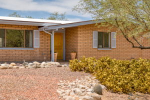 Covered front entry/desert landscape