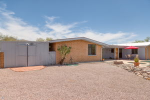 Back Yard and Shed with AC