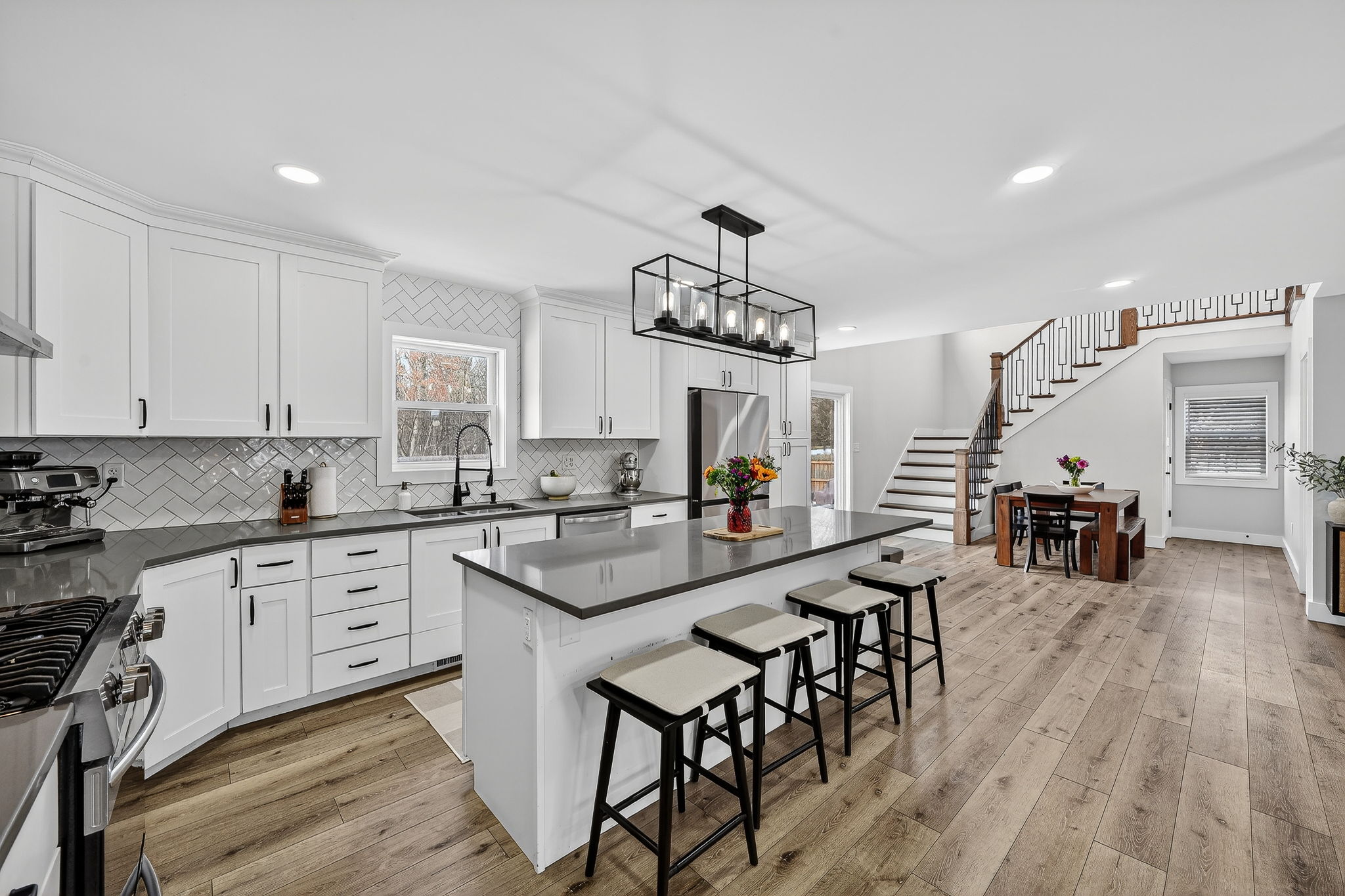 Photo 23