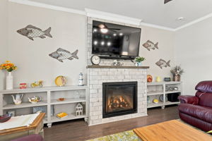  Photo 44