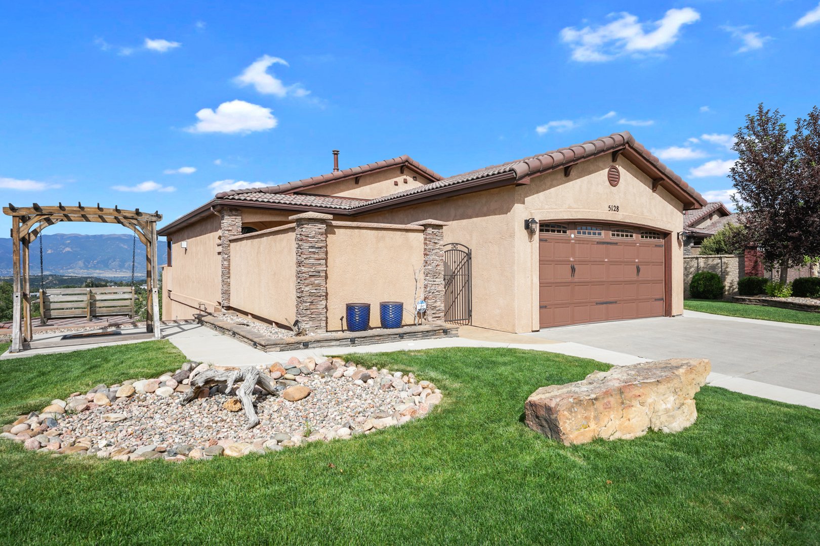 5128 Vista Villas Point, Colorado Springs, CO 80917, USA Photo 2