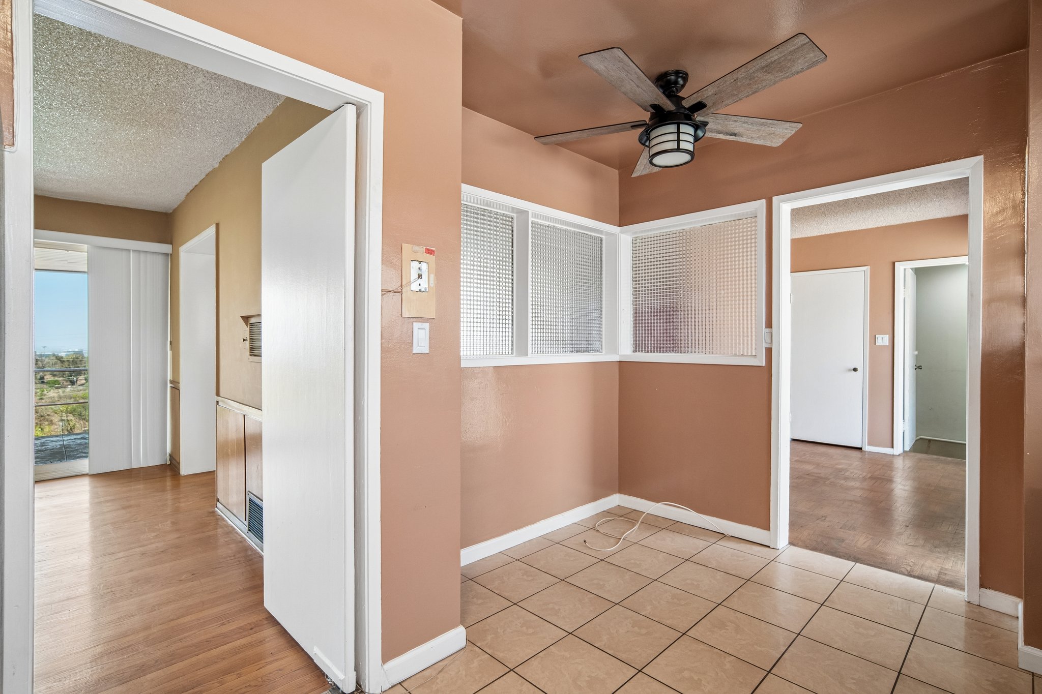 Brea Crest Dr-S2507-013.jpg