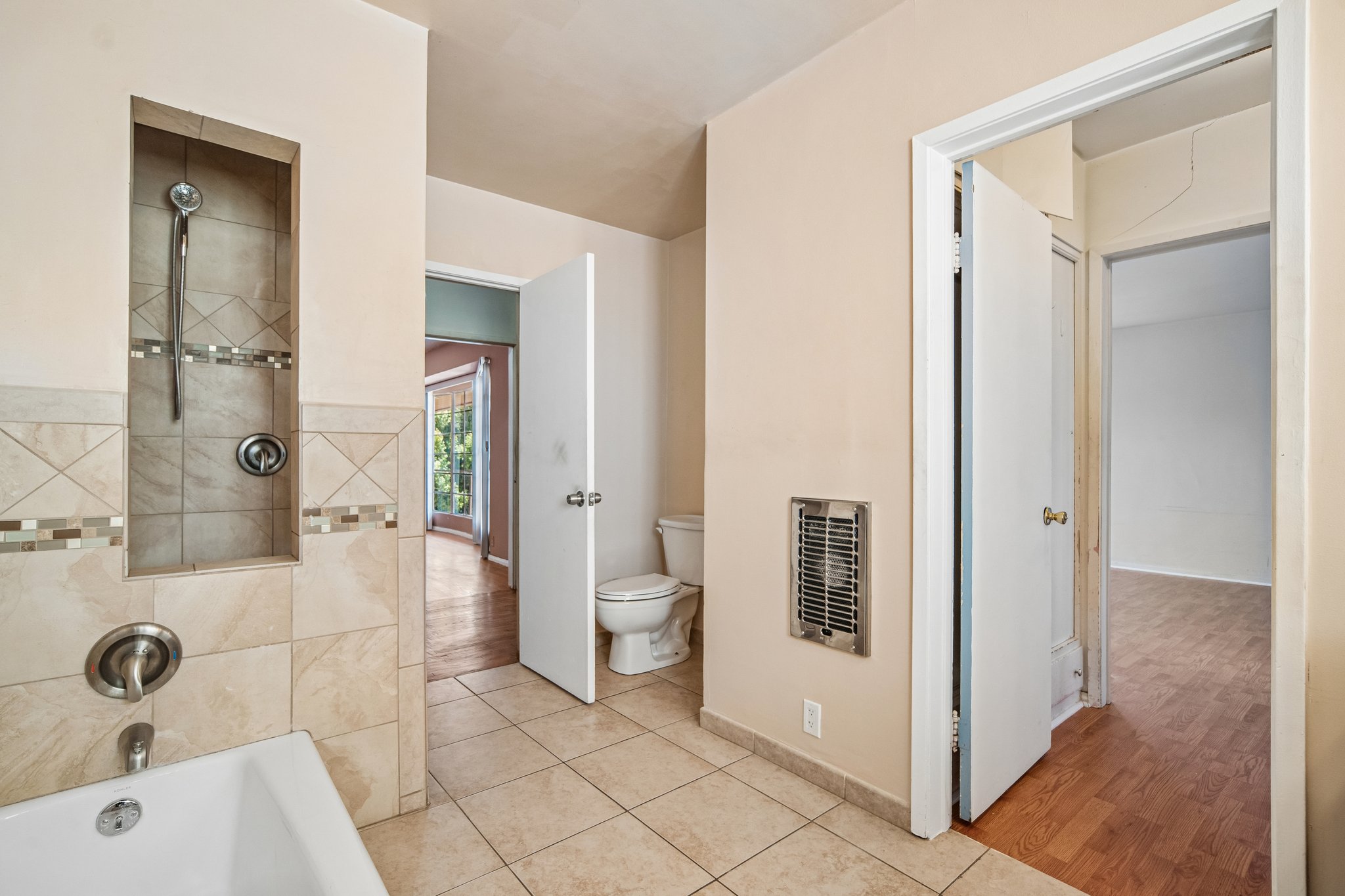 Brea Crest Dr-S2507-021.jpg
