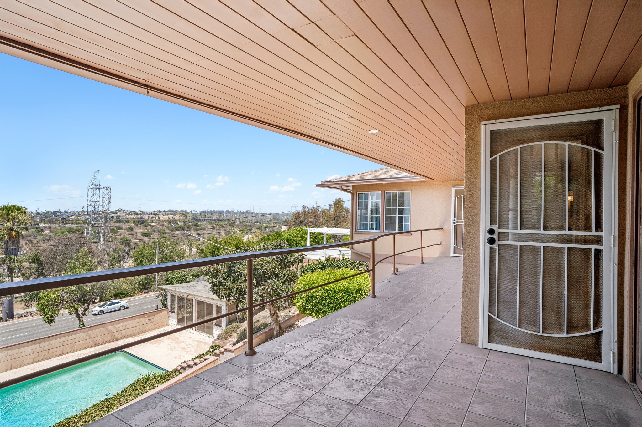 Brea Crest Dr-S2507-039.jpg
