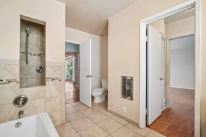 Brea Crest Dr-S2507-021.jpg