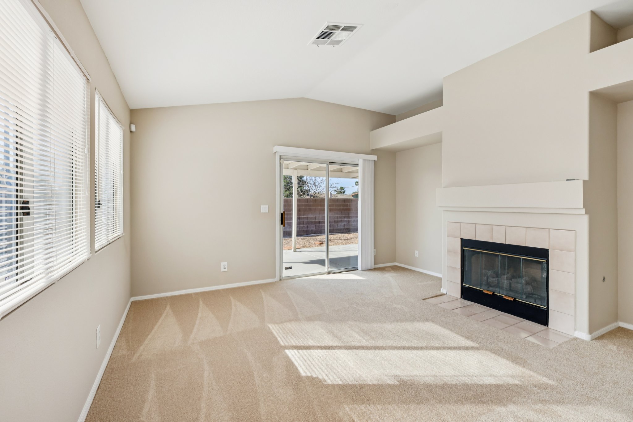 Brookmere Dr-S1703-009.jpg