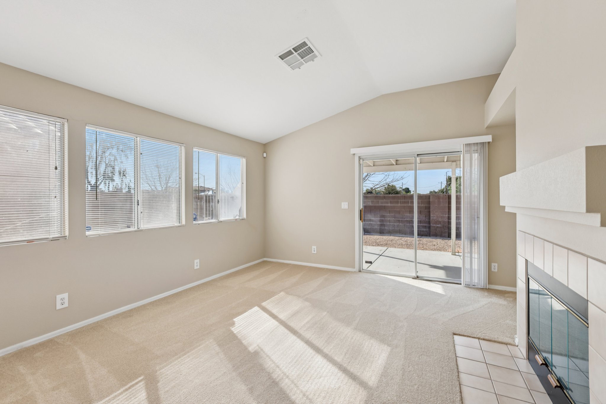 Brookmere Dr-S1703-010.jpg