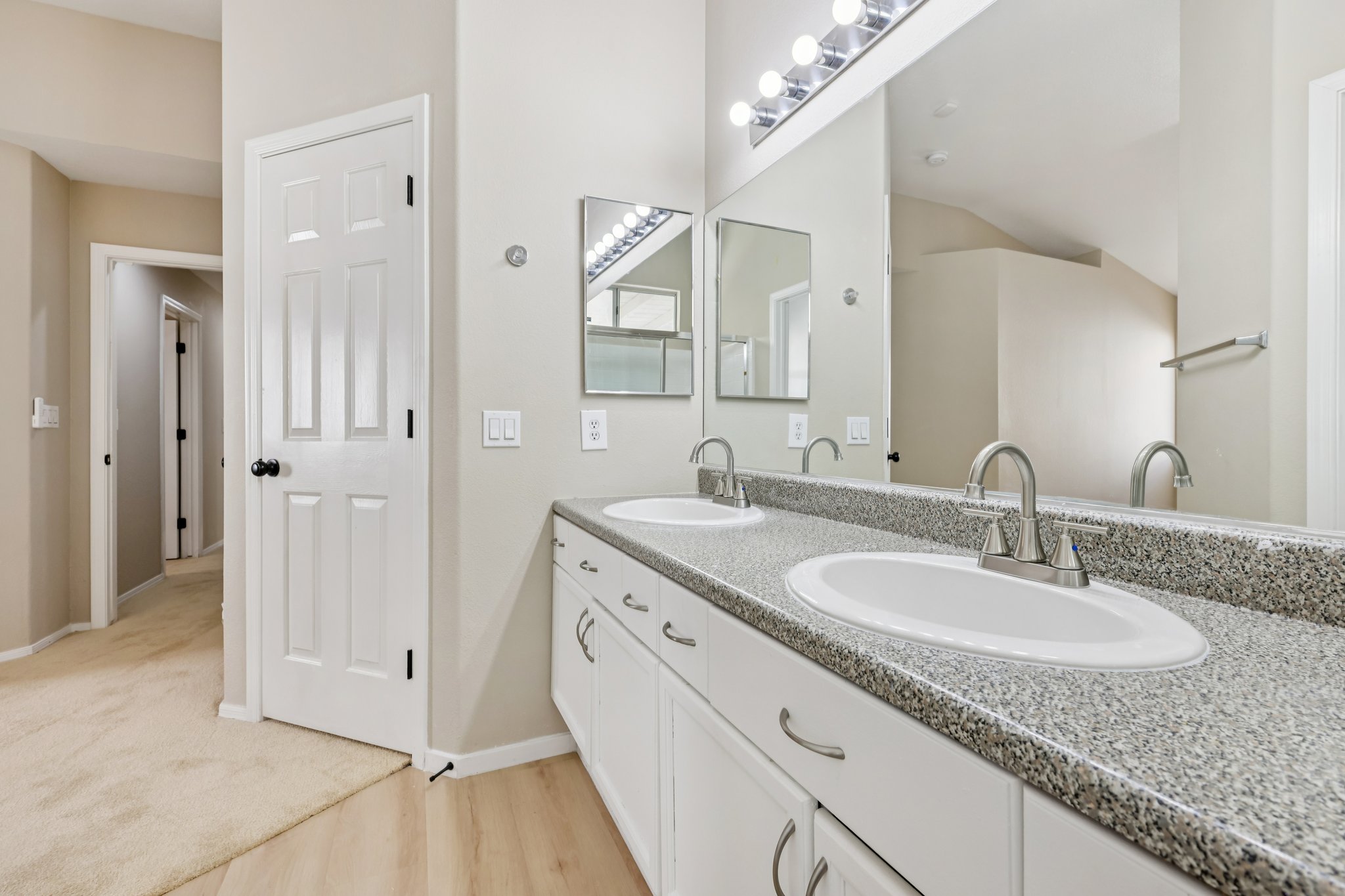 Brookmere Dr-S1703-037.jpg