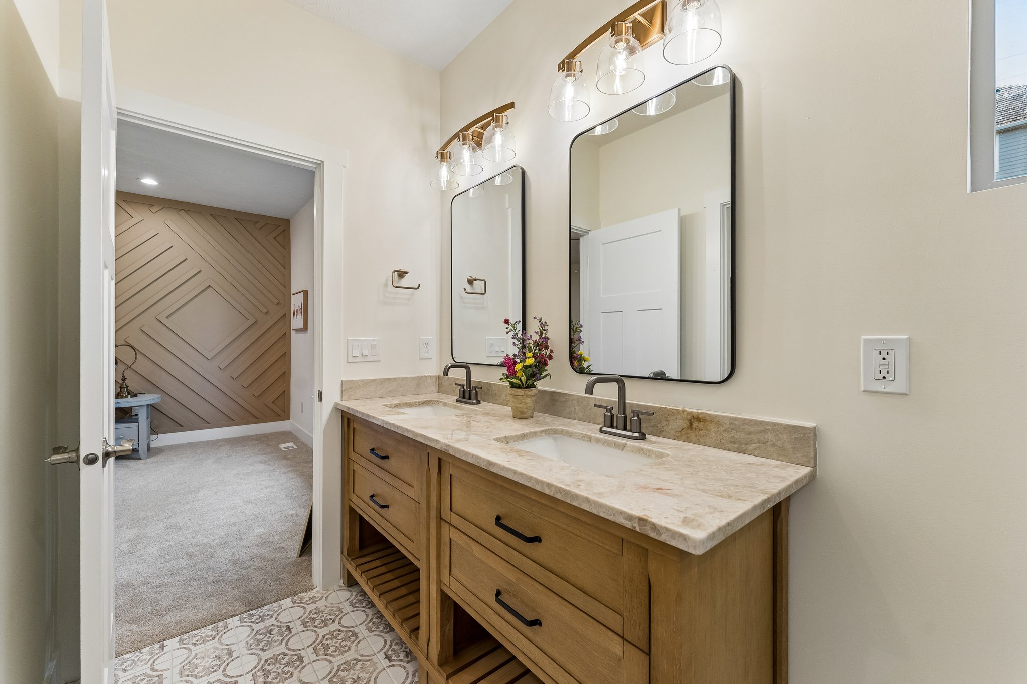 5129 Raven Oaks Dr_017.jpg