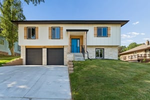 5129 Raven Oaks Dr_001.jpg