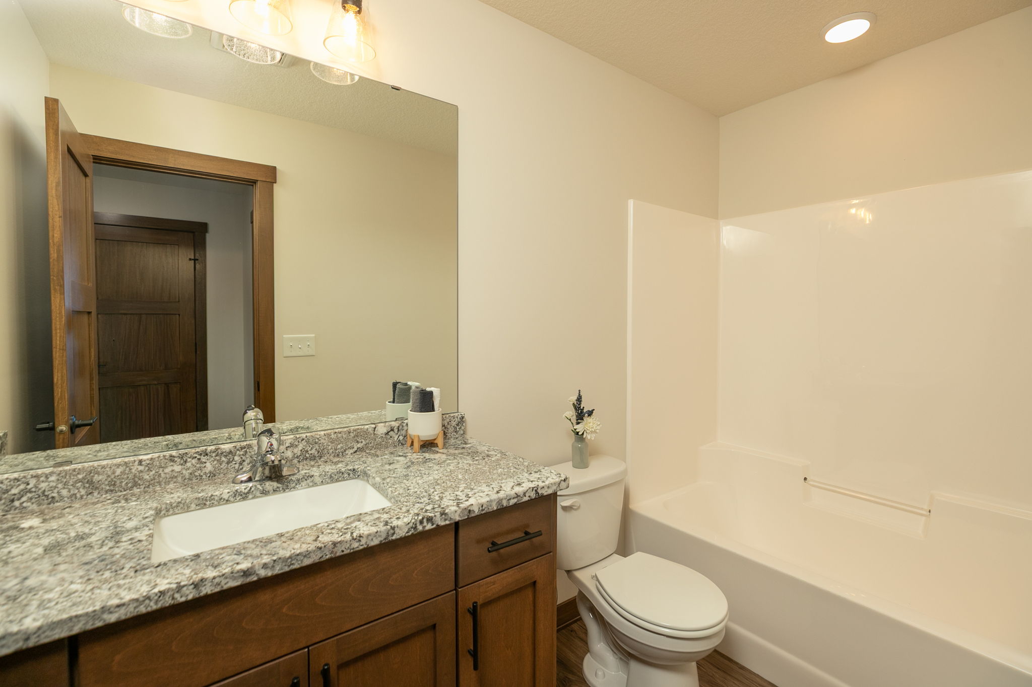 25-Bathroom