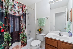 2nd bath on ground floor