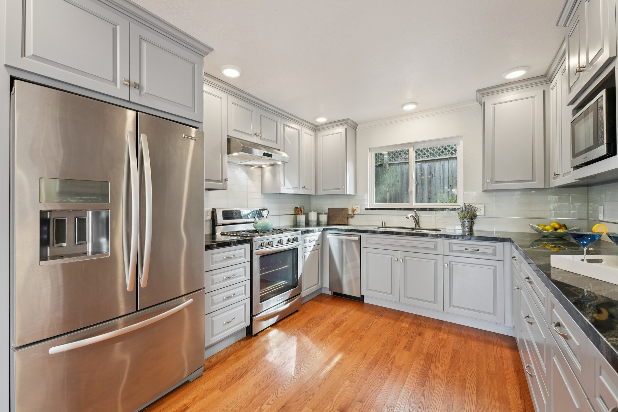 Encino Dr-S3101-023.jpg