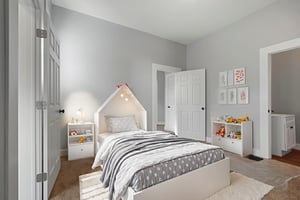 9G2A0071 virtually staged.jpeg