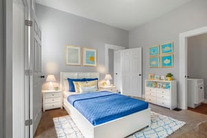 9G2A0071 virtually staged.jpeg