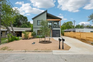 W Odell St unit a-S2406-002.jpg