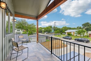 W Odell St unit a-S2406-006.jpg