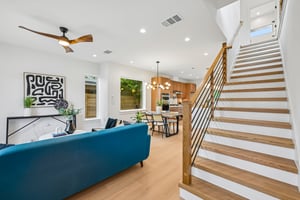 W Odell St unit a-S2406-010.jpg