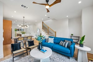 W Odell St unit a-S2406-012.jpg