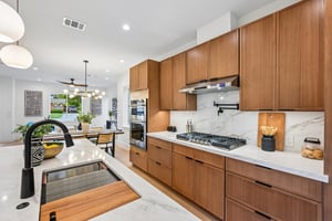 W Odell St unit a-S2406-017.jpg