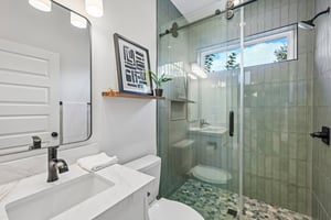 W Odell St unit a-S2406-020.jpg