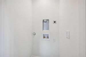 W Odell St unit a-S2406-026.jpg