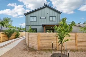 W Odell St unit a-S2406-040.jpg