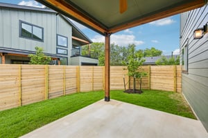 W Odell St unit a-S2406-041.jpg