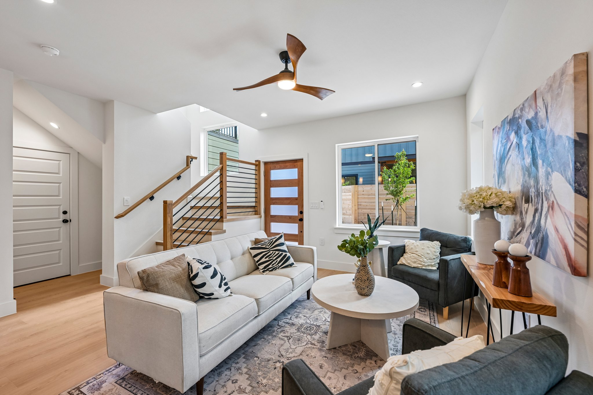513 W Odell St UNIT B-S2406-009.jpg
