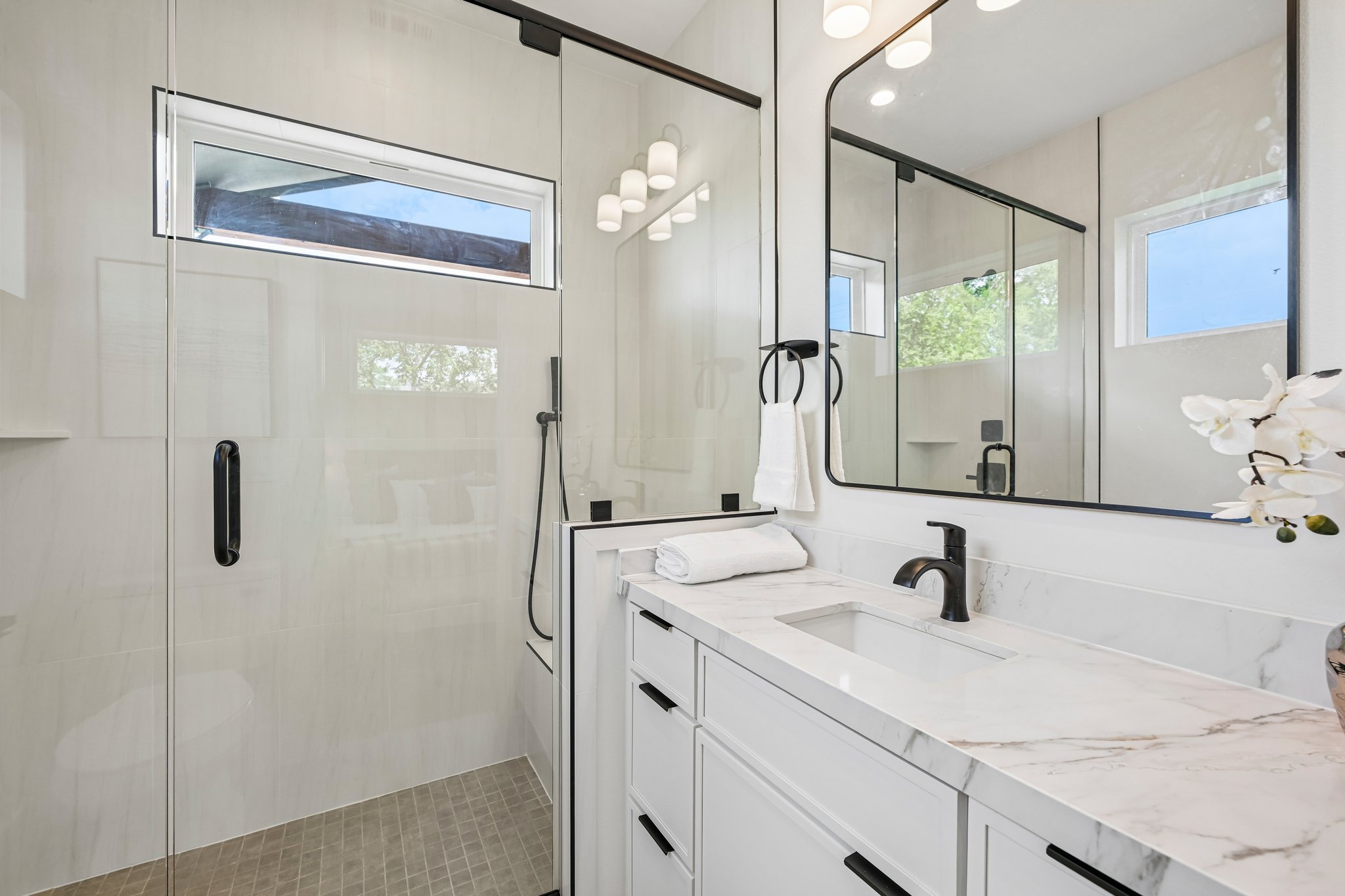 513 W Odell St UNIT B-S2406-023.jpg