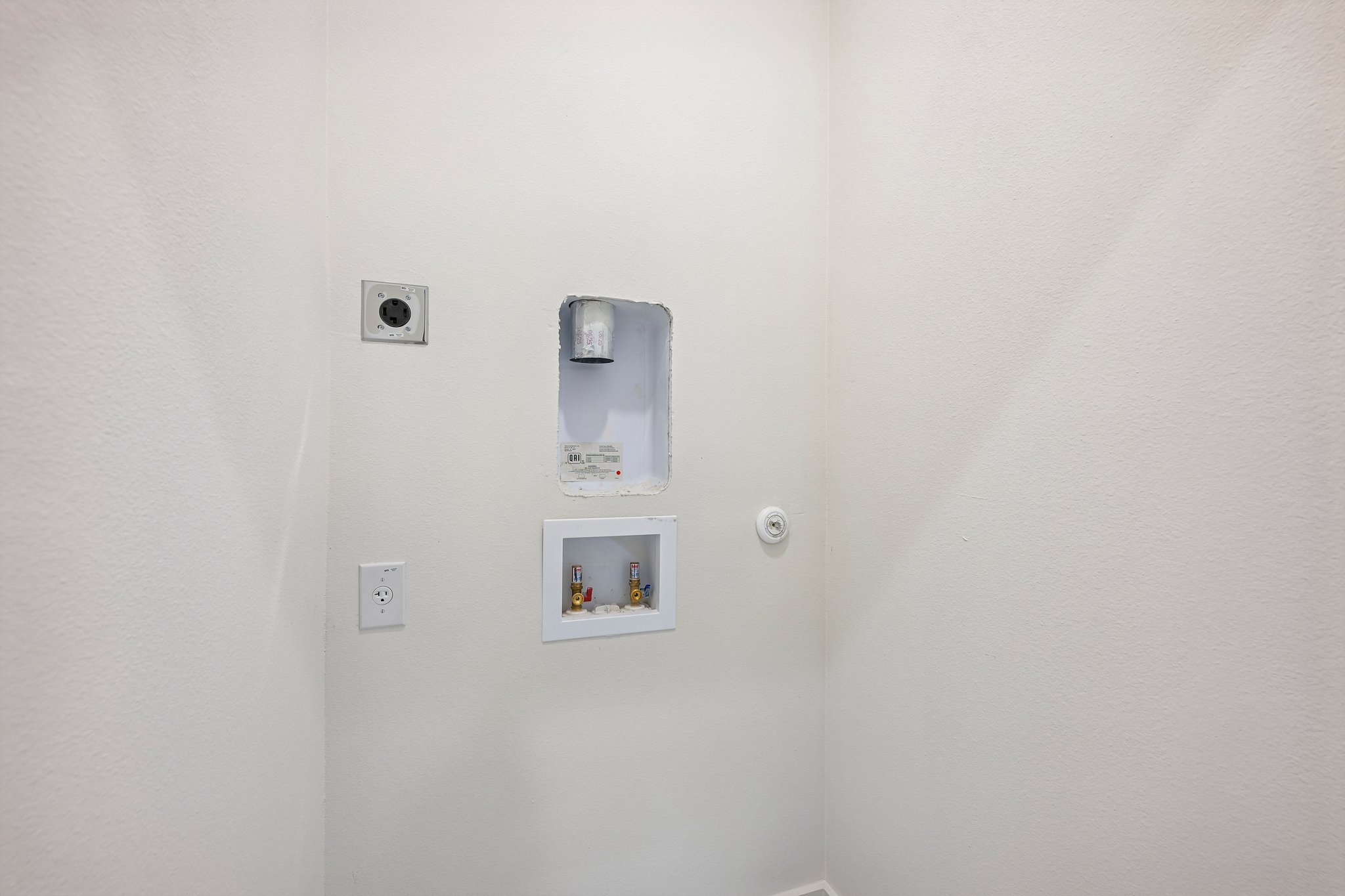 513 W Odell St UNIT B-S2406-026.jpg