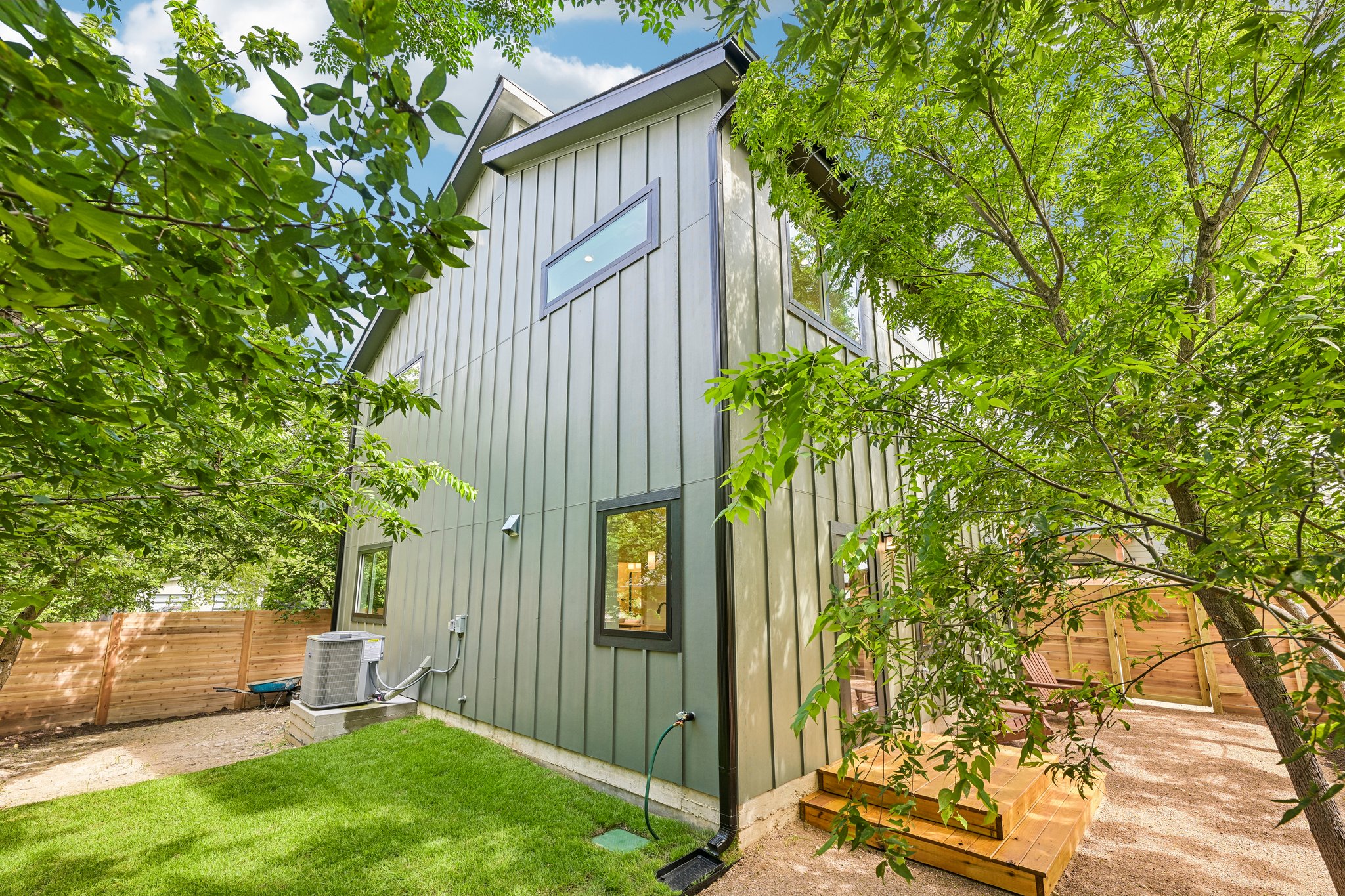 513 W Odell St UNIT B-S2406-032.jpg