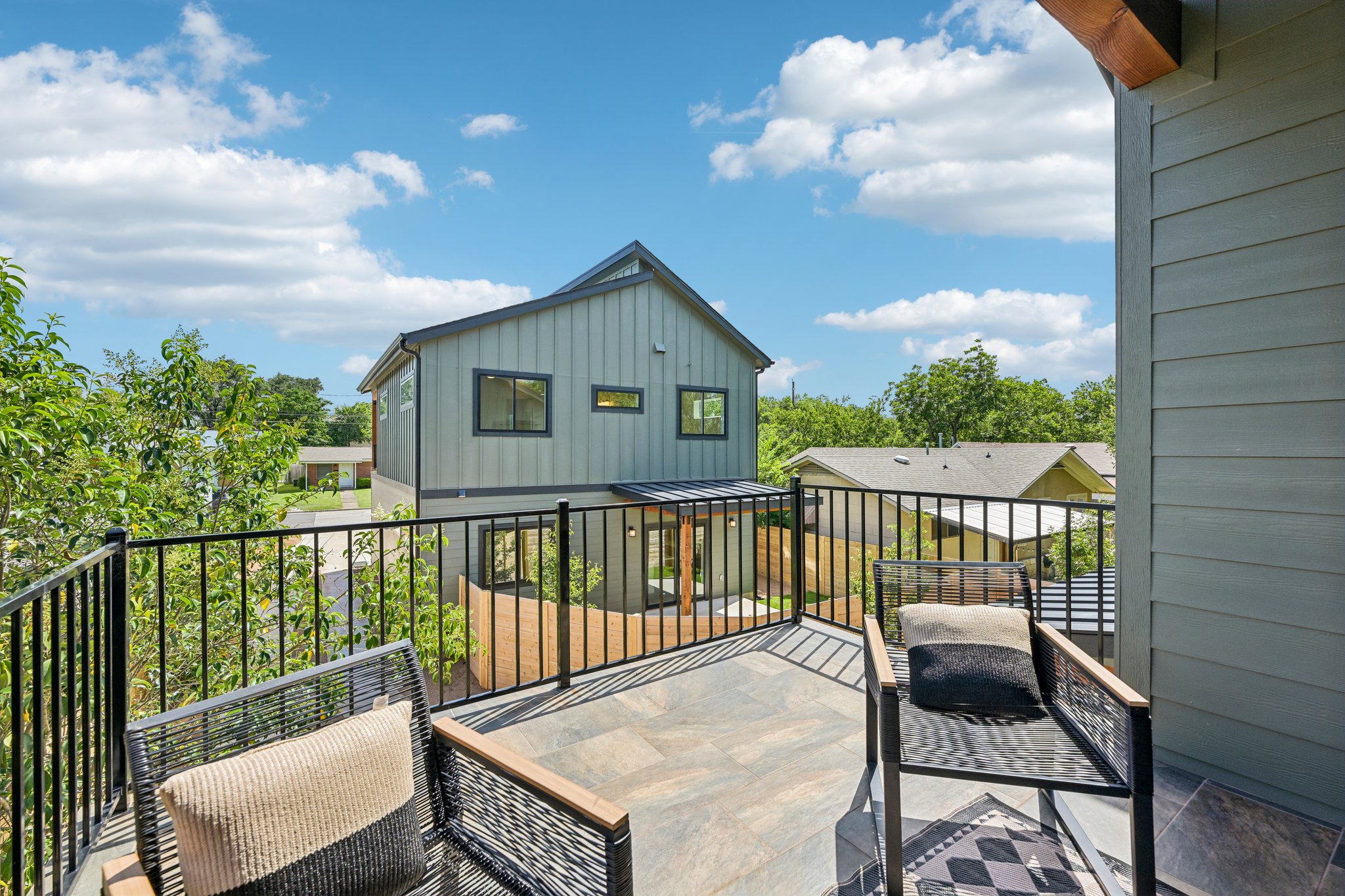 513 W Odell St UNIT B-S2406-041.jpg