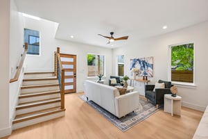513 W Odell St UNIT B-S2406-008.jpg