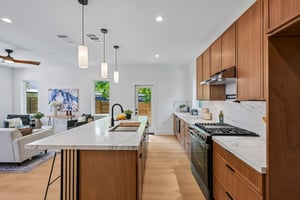 513 W Odell St UNIT B-S2406-014.jpg