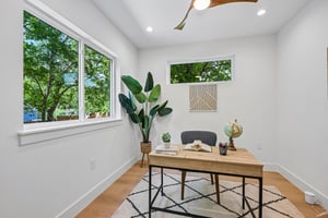 513 W Odell St UNIT B-S2406-018.jpg