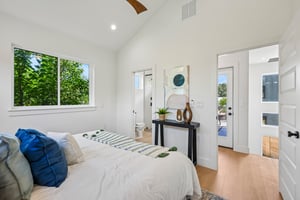 513 W Odell St UNIT B-S2406-021.jpg