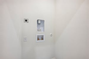 513 W Odell St UNIT B-S2406-026.jpg
